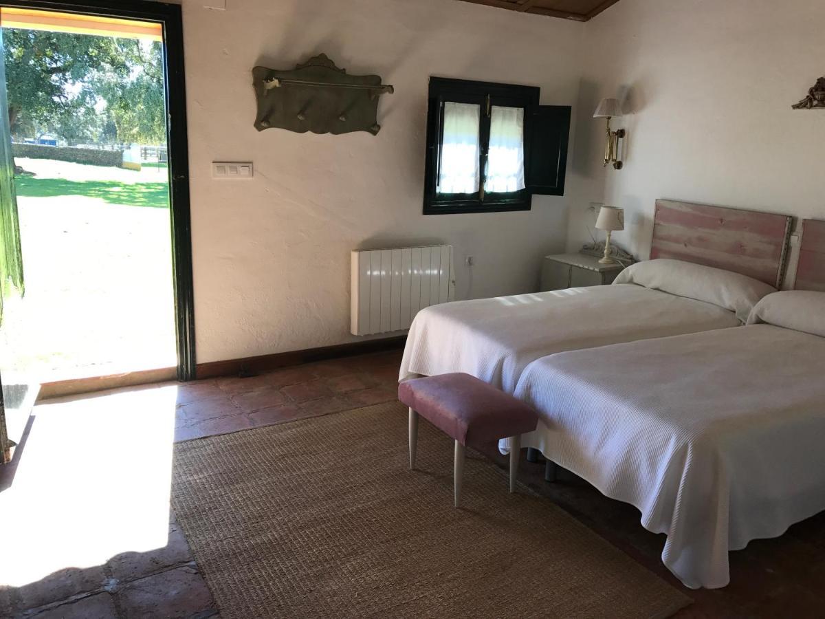 Casa Rural De La Finca Sierra Grande Hornachos Екстериор снимка