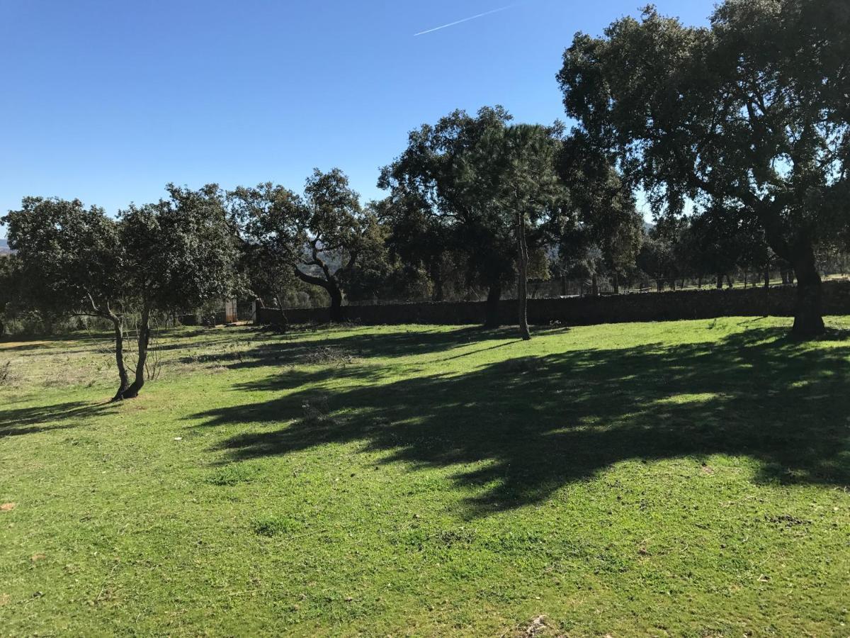 Casa Rural De La Finca Sierra Grande Hornachos Екстериор снимка